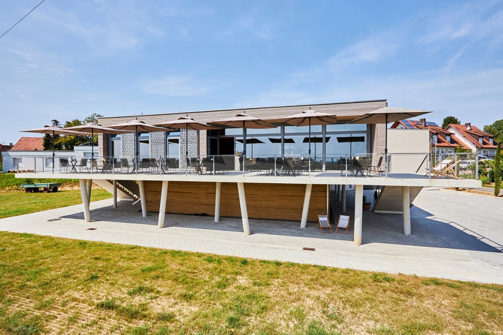 vinoteca bodega sauer exterior 1